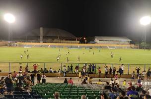Estádio Lindolfo Monteiro, em Teresina (Foto: Stephanie Pacheco)