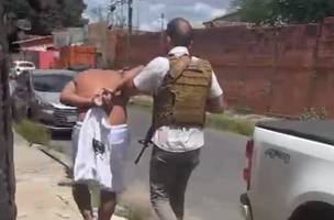 Polícia prende homem com drogas na zona sudeste de Teresina (Foto: Divulgação)