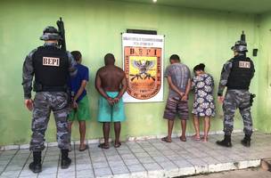 Polícia prende quadrilha por porte ilegal de arma e tráfico de drogas no Piauí (Foto: Polícia Militar)