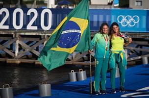 Foto da dupla brasileira campeã (Foto: JONNE RORIZ/ COB)