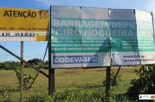 Essa barragem a ter as obras reiniciadas pelo PAC, tem o nome do pai de Ciro Nogueira (Foto: Reprodução)