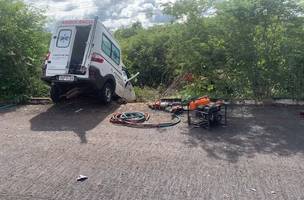 Motorista de ambulância morre em acidente na rodovia PI-143, em Oeiras (Foto: Reprodução)