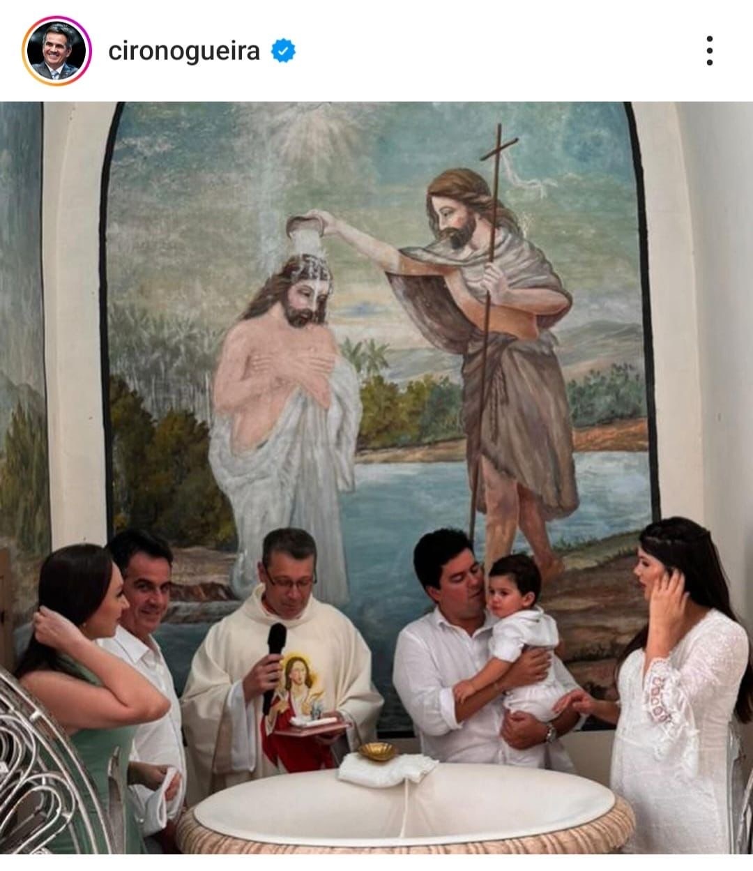 Ciro Nogueira estava quilômetros distante do evento bolsonarista. Olha aí, no batizando do filho do “irmão” que Deus lhe deu