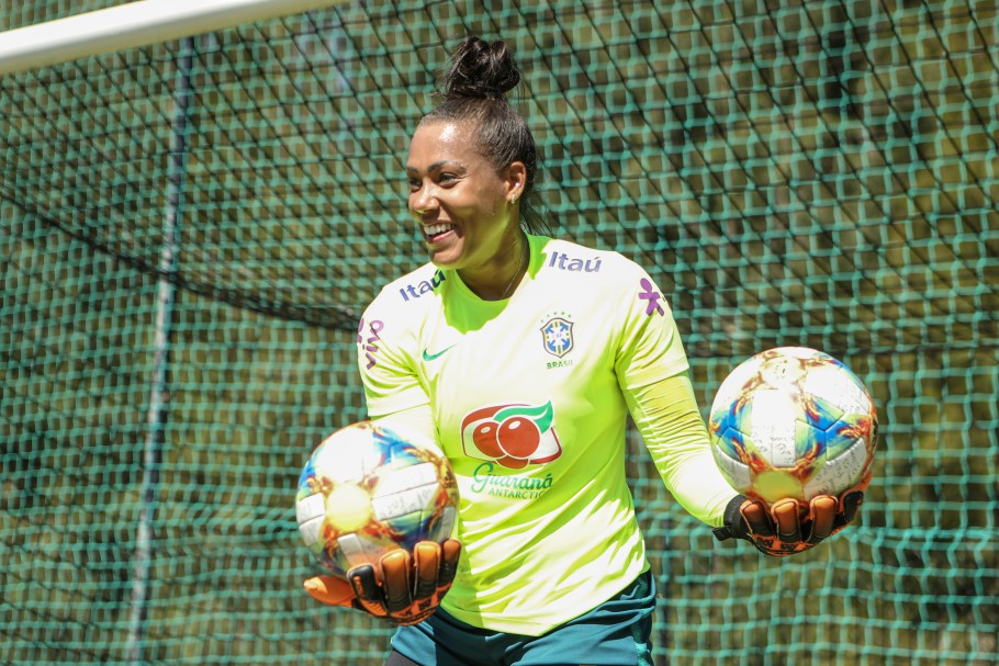 Bárbara chega à quarta Copa do Mundo e iguala marca de Andreia Suntaque