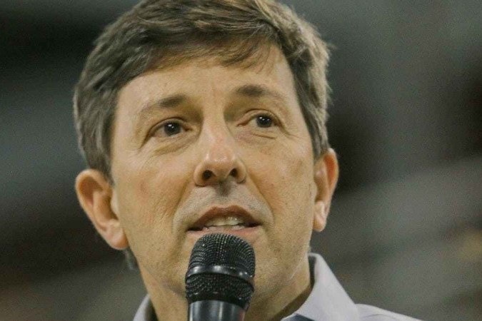 Amoêdo diz que decisão de Moraes "impediu uma tentativa golpista" do PL