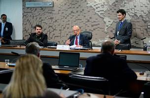 CRE avalia prazo mínimo de 10 anos para renovação de registro de arma (Foto: Pedro França/Agência Senado)