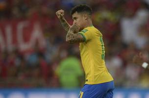 Phillipe Coutinho está mesmo fora do Mundial (Foto: CARL DE SOUZA / AFP)