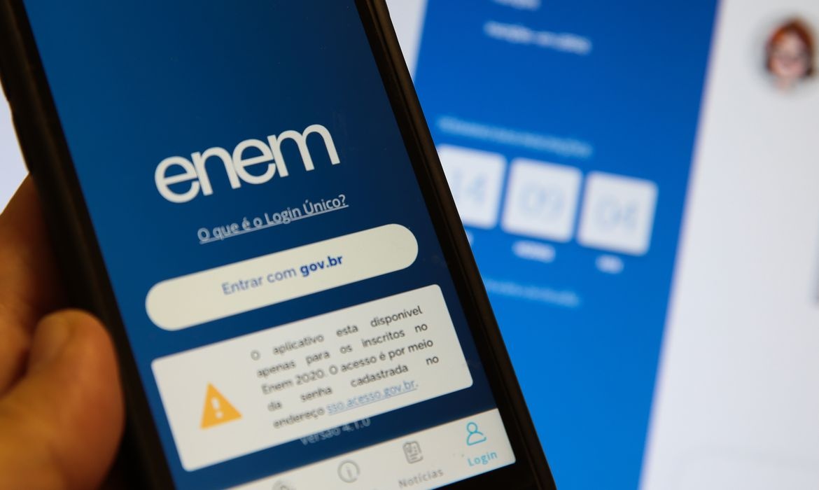 Piauí entregará mais de 9 mil passes livres para estudantes que farão Enem 2022