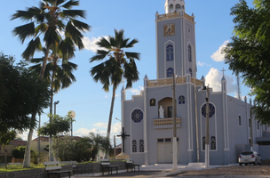 Praça principal de Monsenhor Hipólito (Foto: Reprodução)