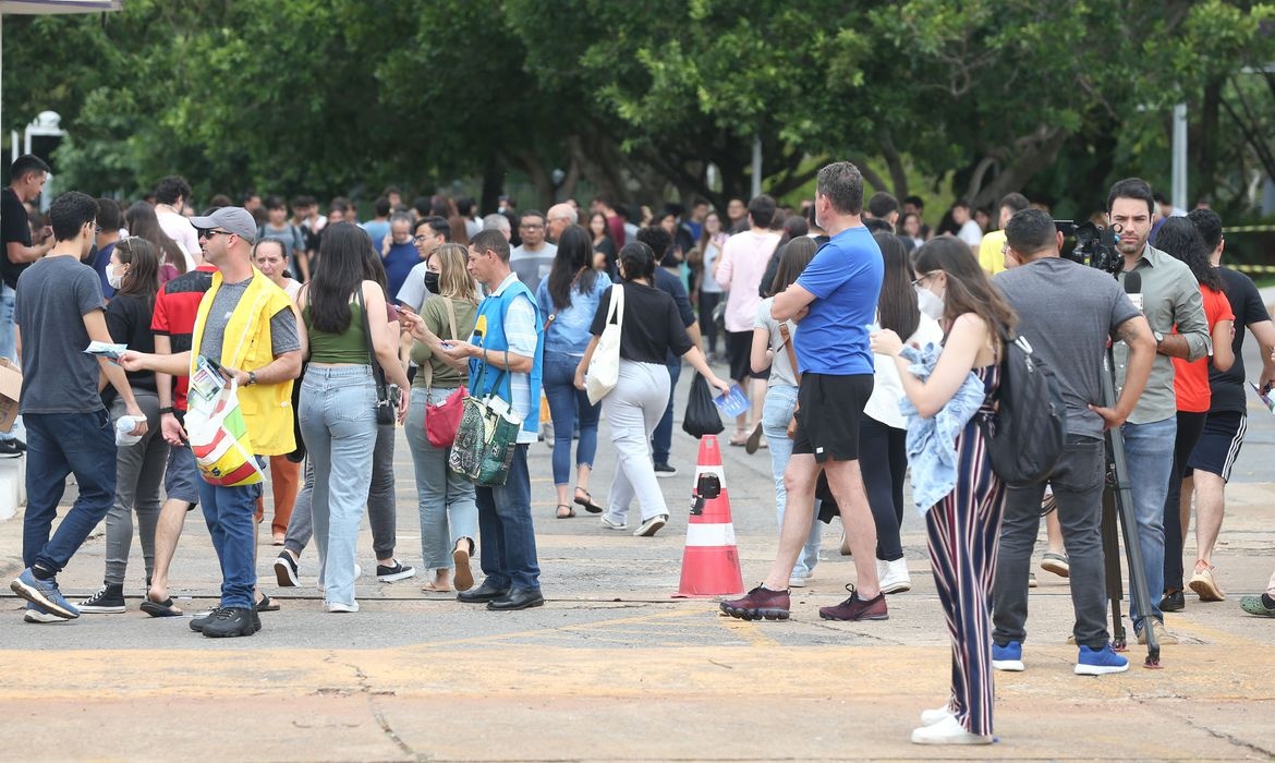 Prazo para pedir reaplicação do Enem termina nesta sexta-feira