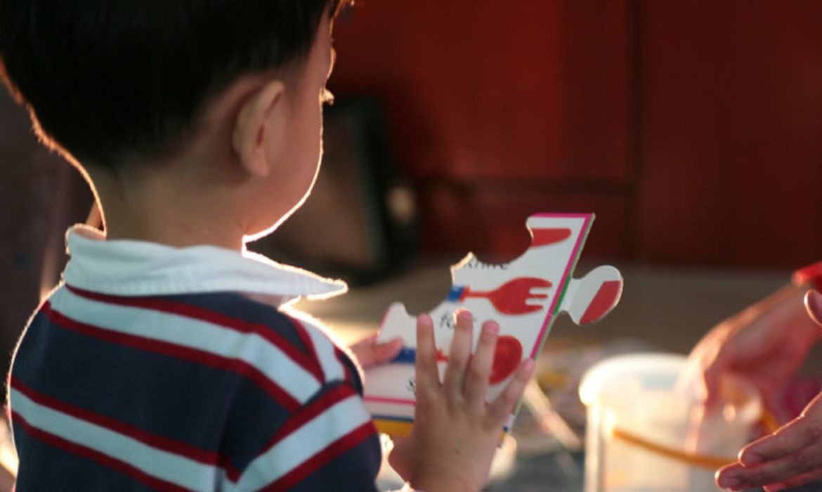 Projeto cria centros de assistência integral ao autismo no SUS
