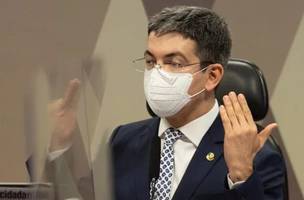 Senador Randolfe Rodrigues (Foto: Igo Estrela/Metrópoles)