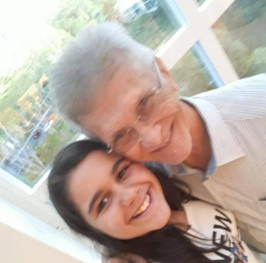 Araújo Fortes e a neta Gabryelle