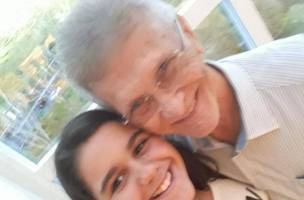 Araújo Fortes e a neta Gabryelle (Foto: Foto divulgação)