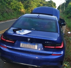 BMW transitava sem placa