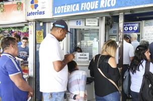 Este será o maio prêmio já sorteado, cerca de 450 milhões (Foto: Antonio Cruz/ Agencia Brasil)