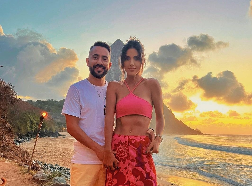 Everton Ribeiro e a Esposa Marília Nery