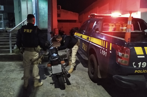 Homem é preso com veículo adulterado em Floriano (Foto: PRF/Divulgação)