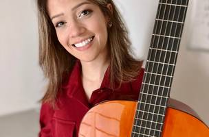 Melissa Albuquerque é mato-grossense e já dirigiu o coral da Igreja de Fátima, em Teresina. (Foto: Foto Divulgação)