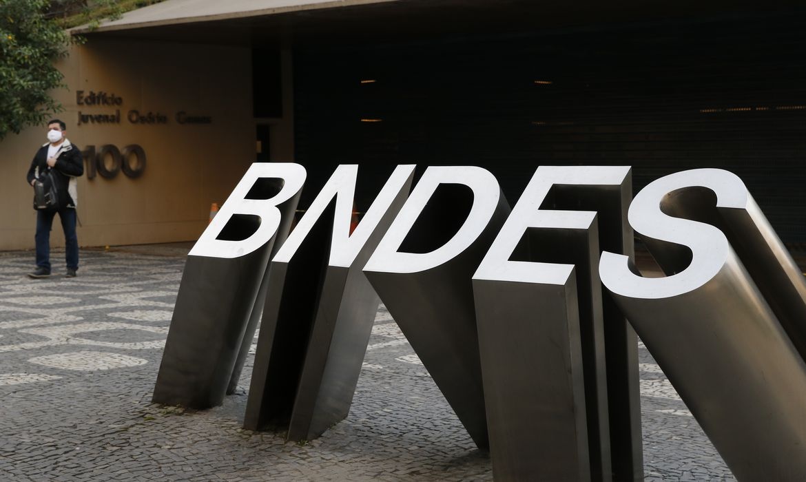 O BNDES vai aportar R$ 100 milhões para a iniciativa
