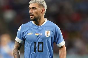 Os dois gols de Arrascaeta não foram suficientes para levar o Uruguai para as Oitavas (Foto: Reprodução)