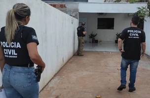 Polícia Civil deflagra operação contra policiais envolvidos em violação de lacres de drogas (Foto: Divulgação/PC-MT)