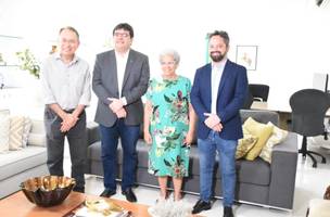 Regina Sousa recebe Rafael Fonteles para falar sobre o governo (Foto: Foto divulgação)