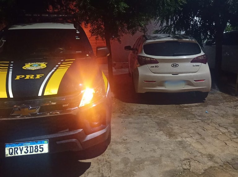 Veículo tinha registro de furto em Tangará da Serra - MT