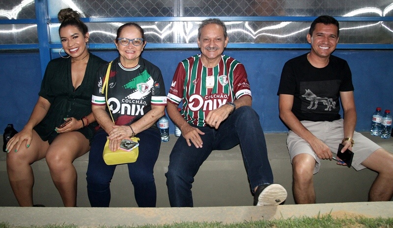 A prefeita Betinha e o deputado Wilson Brandão na torcida