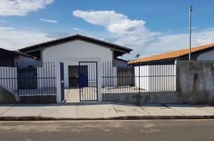 Escola Professor José Gaioso, abandonada, vai virar escola circense (Foto: Foto divulgação)