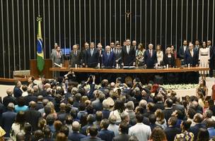 Minuto de silêncio em homenagem a Pelé e Bento XVI (Foto: Leopoldo Silva/Agência Senado)