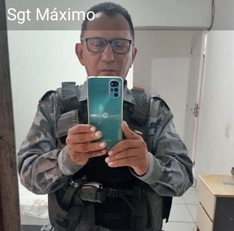 O 2° Sargento Máximo ingressou na Corporação no ano de 1998