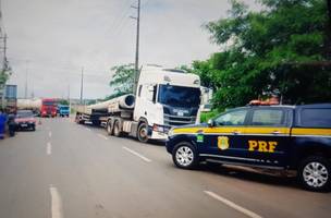 O condutor do veículo que causou o acidente não se feriu (Foto: Reprodução)