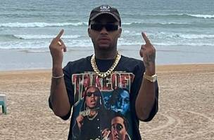 Orochi afirmou que a arma pertence a um de seus seguranças (Foto: Reprodução/Instagram)