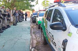 Polícia Militar estoura boca de fumo no litoral (Foto: Polícia Militar/Divulgação)