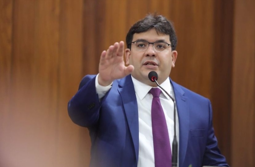 Rafael Fonteles em solenidade de posse
