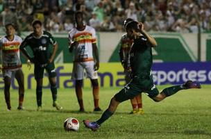 Ruan Ribeiro cobra pênalti para fazer o segundo do Verdão no jogo (Foto: Fabio Menotti/Palmeiras)