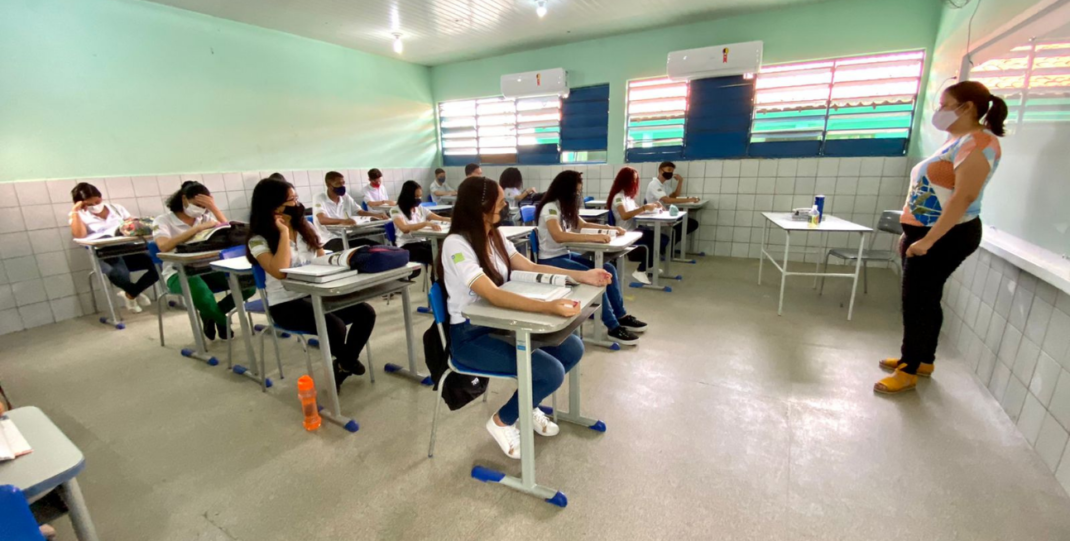 Sancionada lei que pune alunos que causarem danos às escolas públicas no Piauí