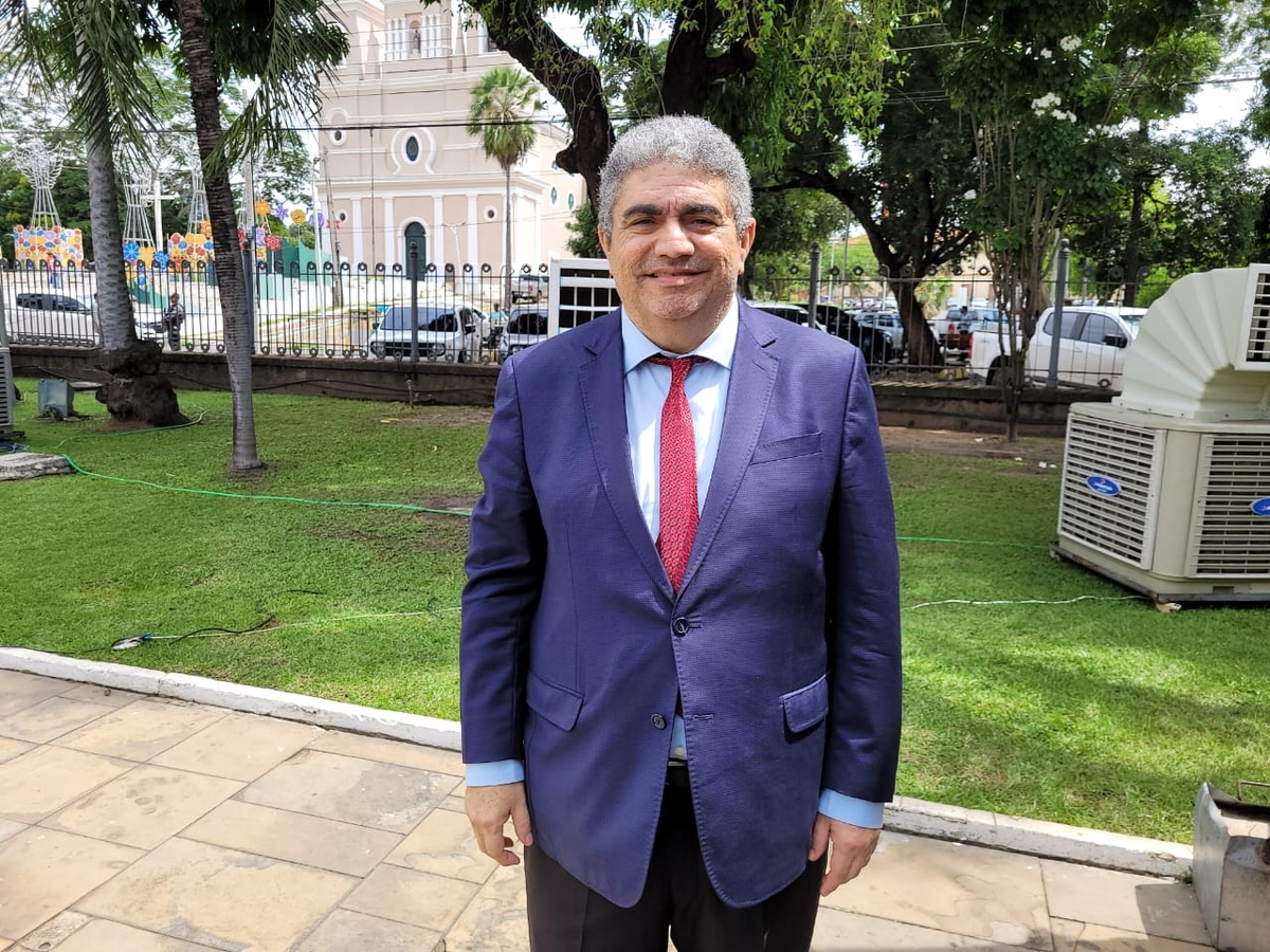 Secretário de Saúde, Antônio Luiz