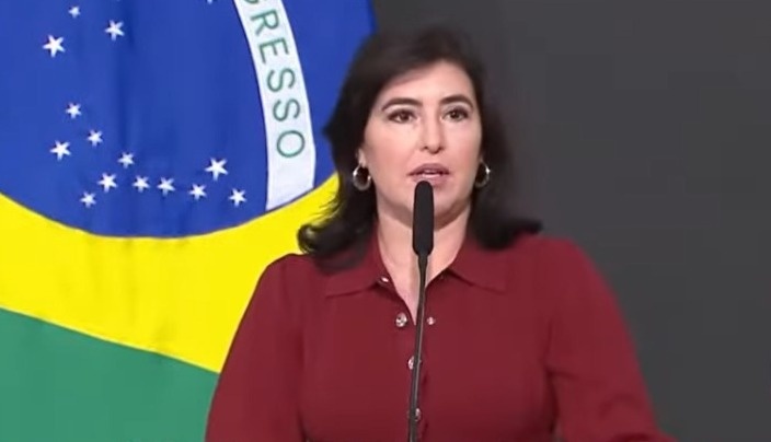 Simone Tebet durante o discurso da posse