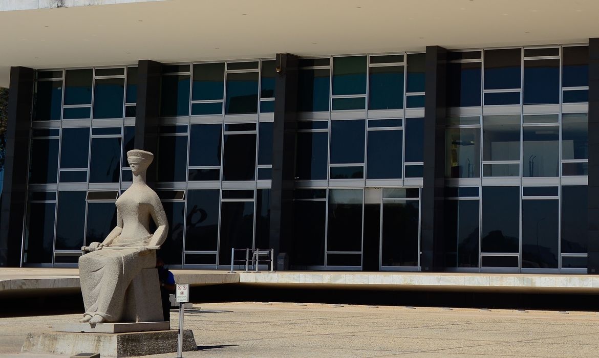 STF pede à PGR que avalie investigar Valdemar Costa Neto
