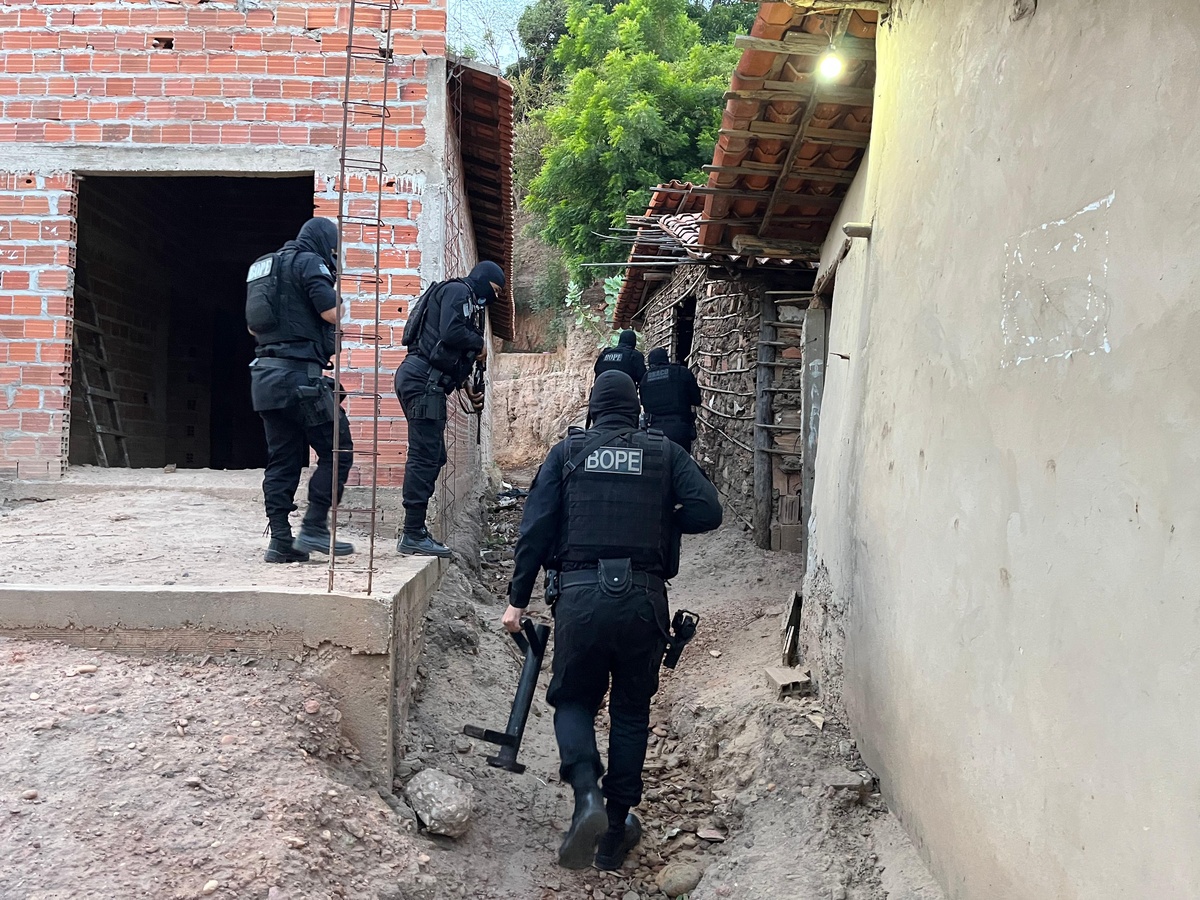 Ações estão sendo executadas em vários bairros da capital