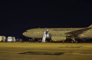Avião resgate (Foto: Joédson Alves)