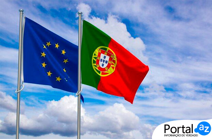 Bandeiras da União Europeia e de Portugal