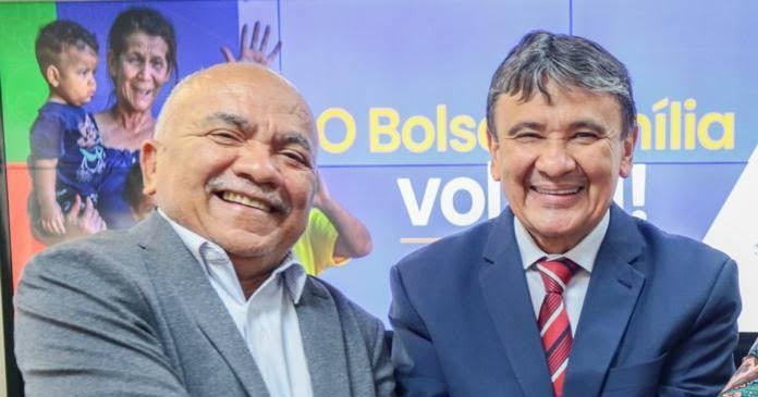 Ministro Wellington Dias e o seu companheiro de partido deputado Chico Vigilante: o que é público, é deles. E emprego de parente engorda a conta da família