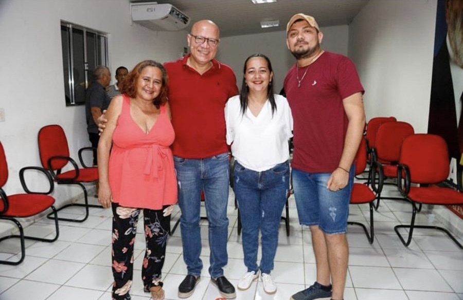 Olha o Franze de novo fazendo política para tentar ser candidato a prefeito