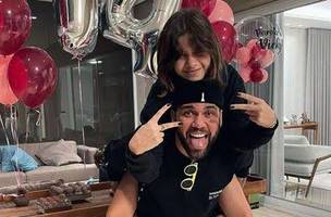 Daniel Alves e a filha (Foto: Reprodução/ redes sociais)