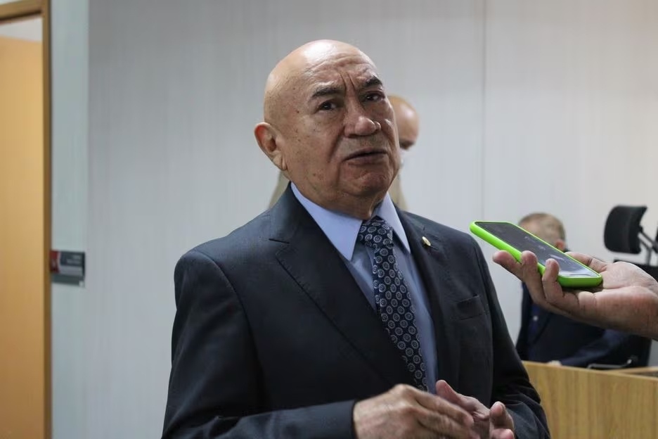 desembargador José Ribamar Oliveira