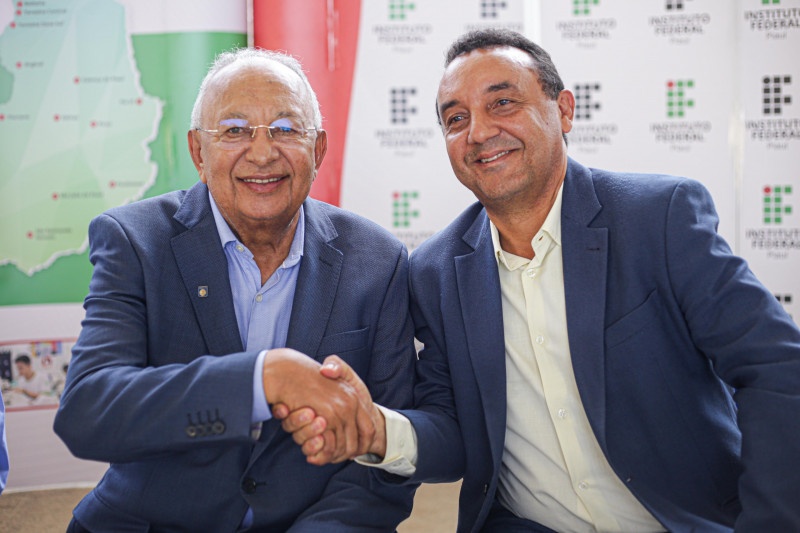 Dr Pessoa está sendo pressionado para demitir Nouga Cardoso, visto, pelos amigos do prefeito como mais um que lhe causa problemas