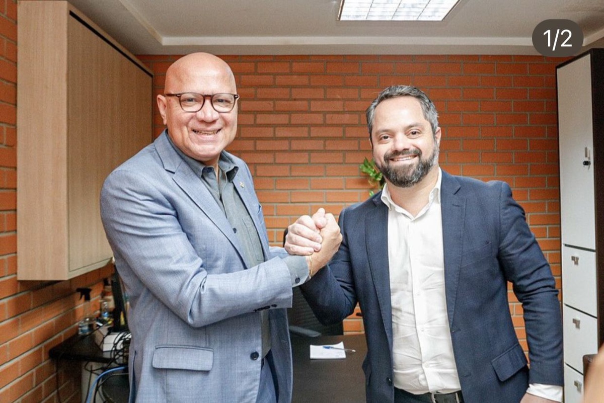 Franzé fazendo Noleto pagar o mico: diz que o secretário passará a manhã atendendo os deputados na sede da Alepi. Tem humilhação maior?